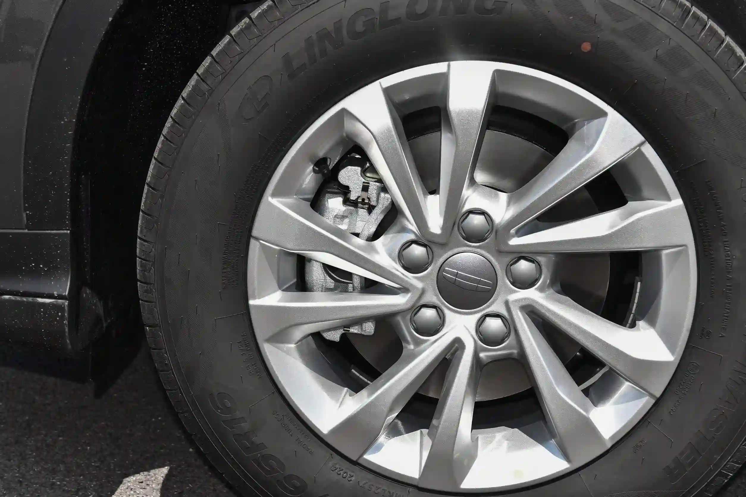 
								2026 Geely Coolray 1.5L CVT Manual full									