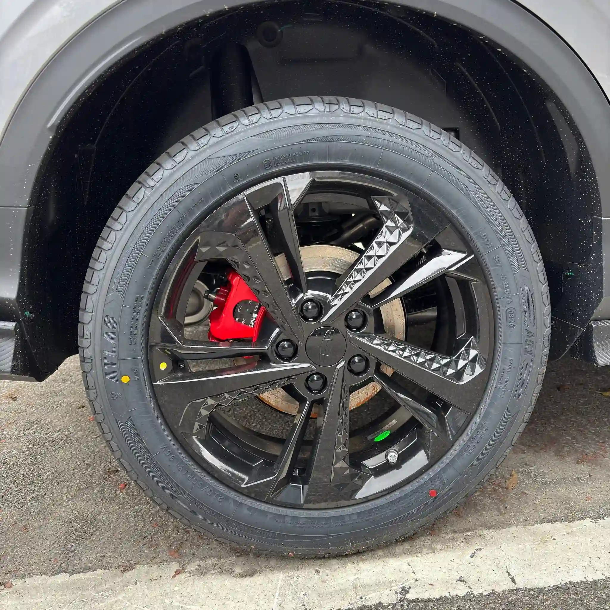
								Geely Coolray L 1.5TD DCT Battle full									