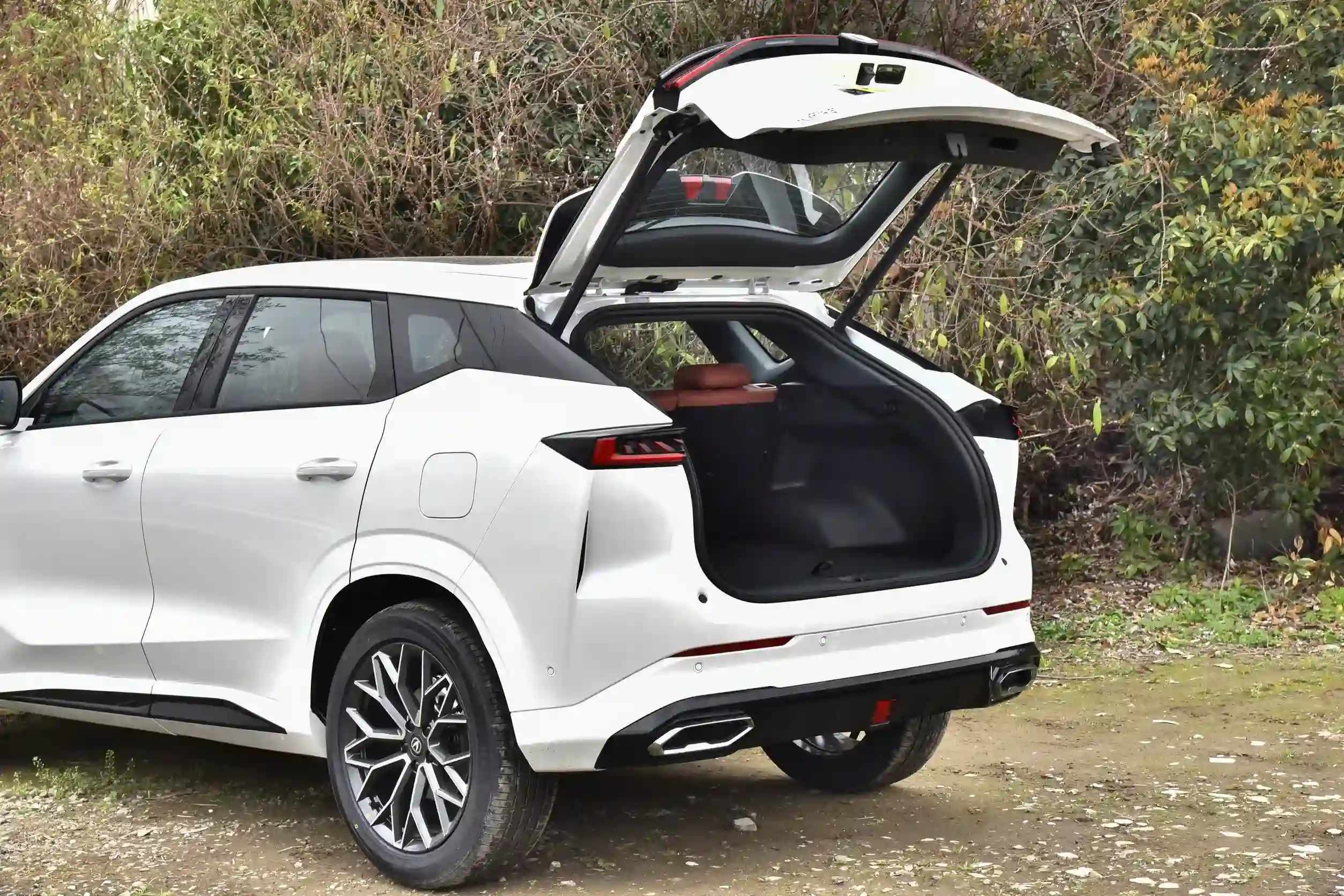 
								Changan UNI-Z 1119 full									