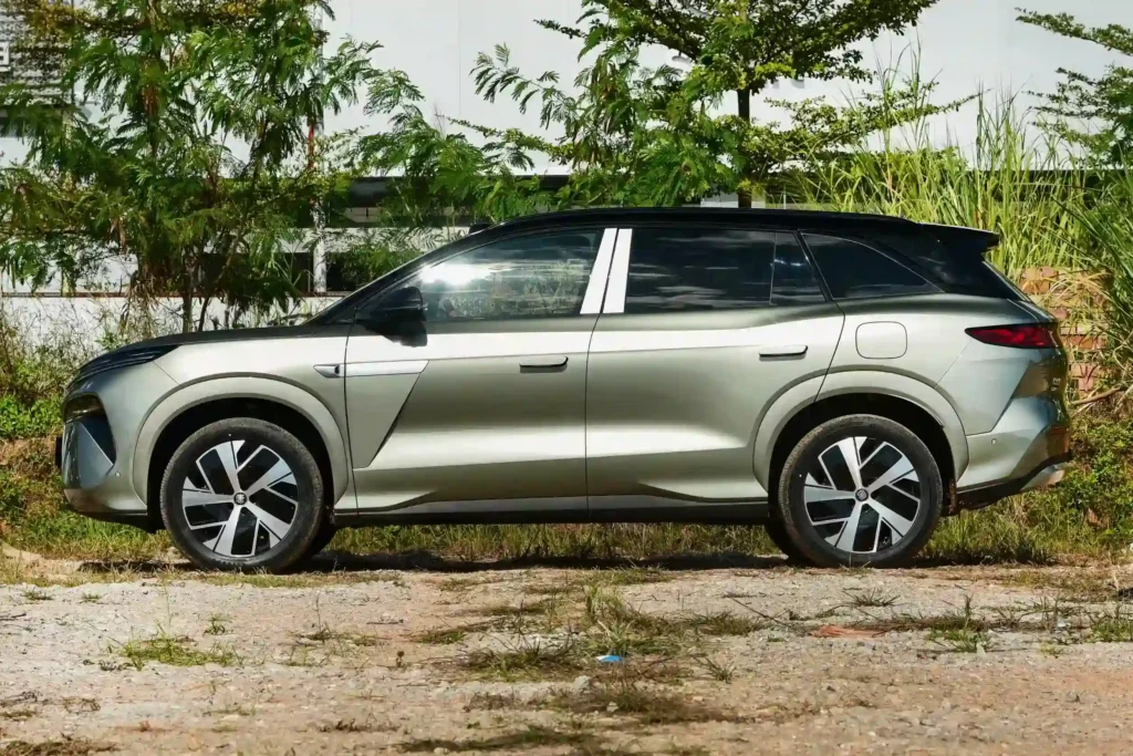 BYD Tang L white