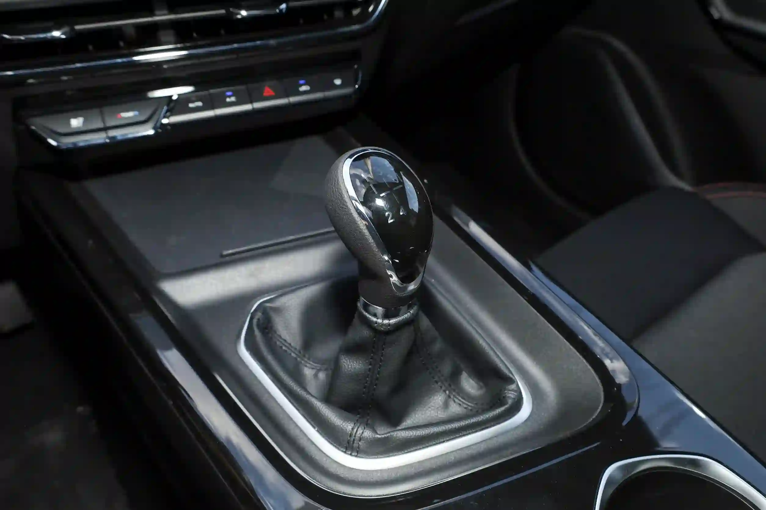 
								Changan X5PLUS 1.5L Manual full									