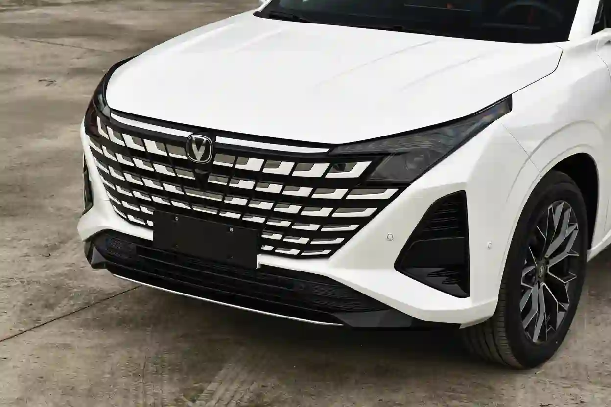 Changan UNI-Z 1119