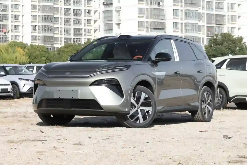 BYD Tang L Orange