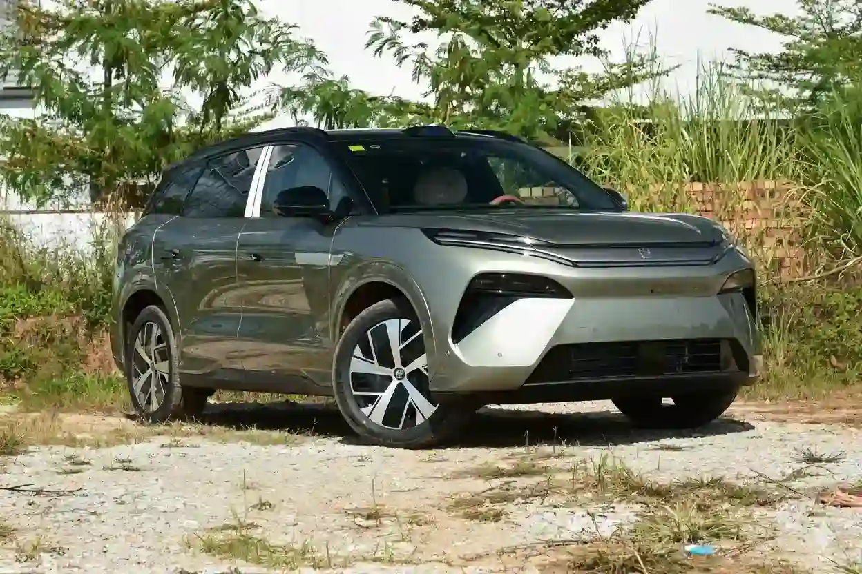 
								BYD Tang L white full									