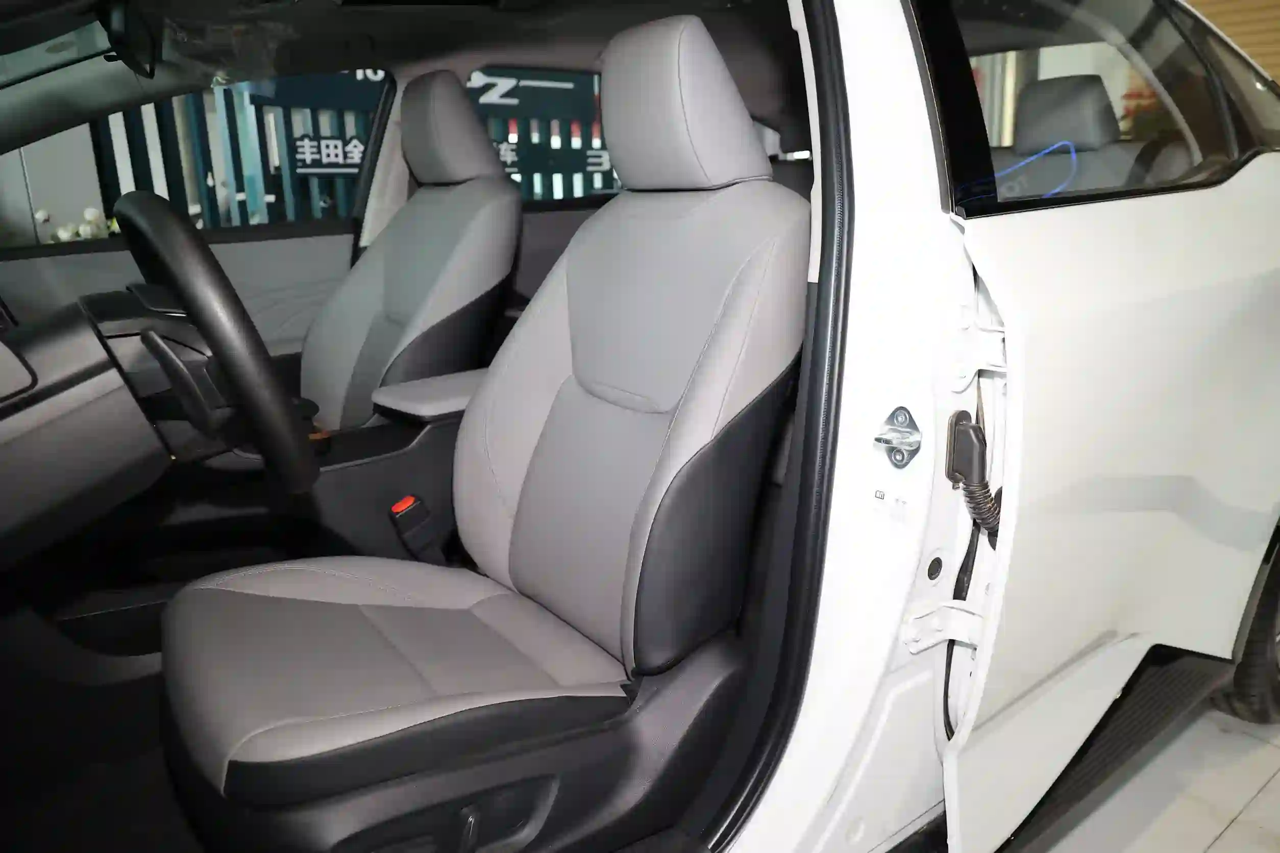 2025 TOYOTA BZ3 517KM