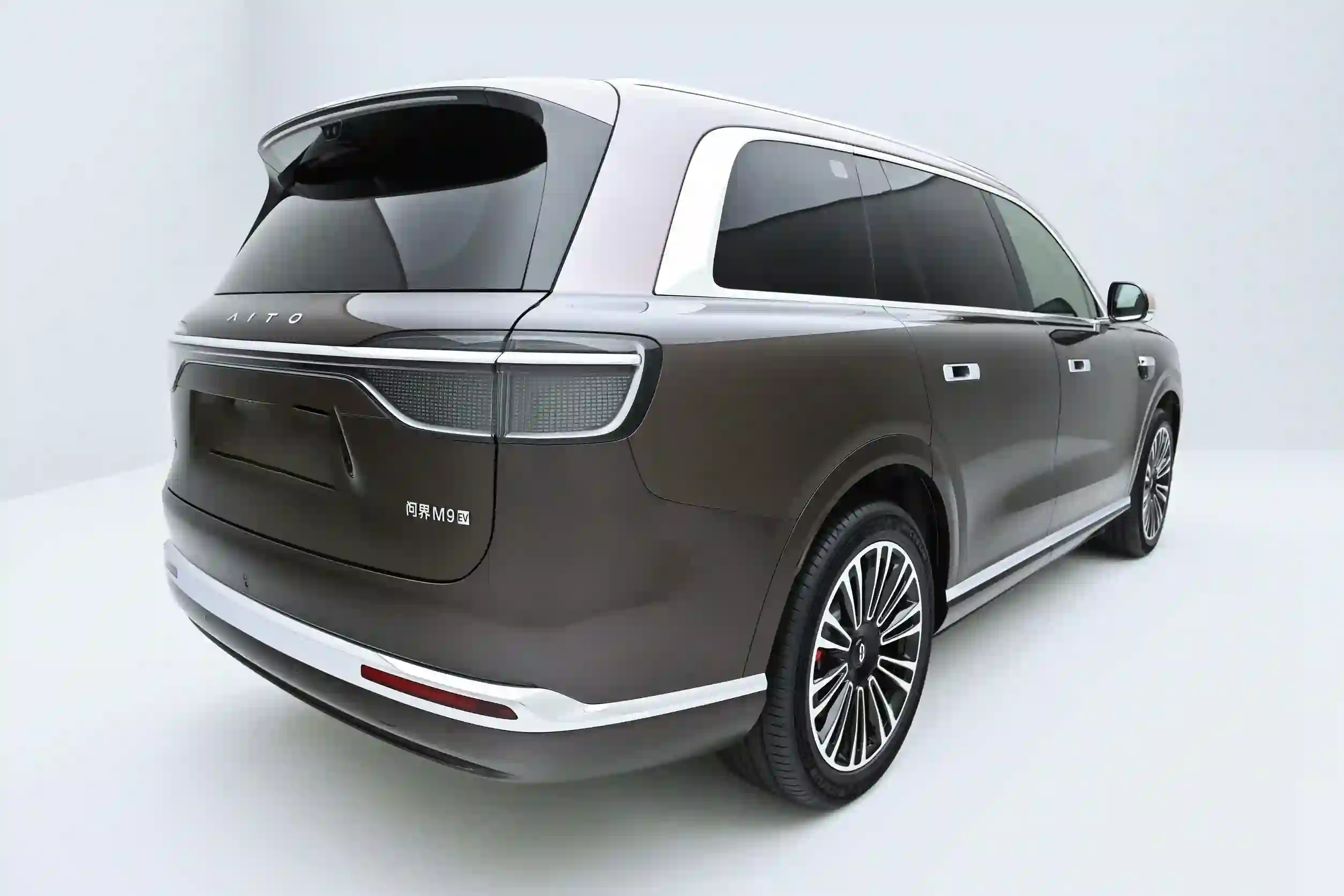 
								2026 AITO M9 Electric 6-seater version full									