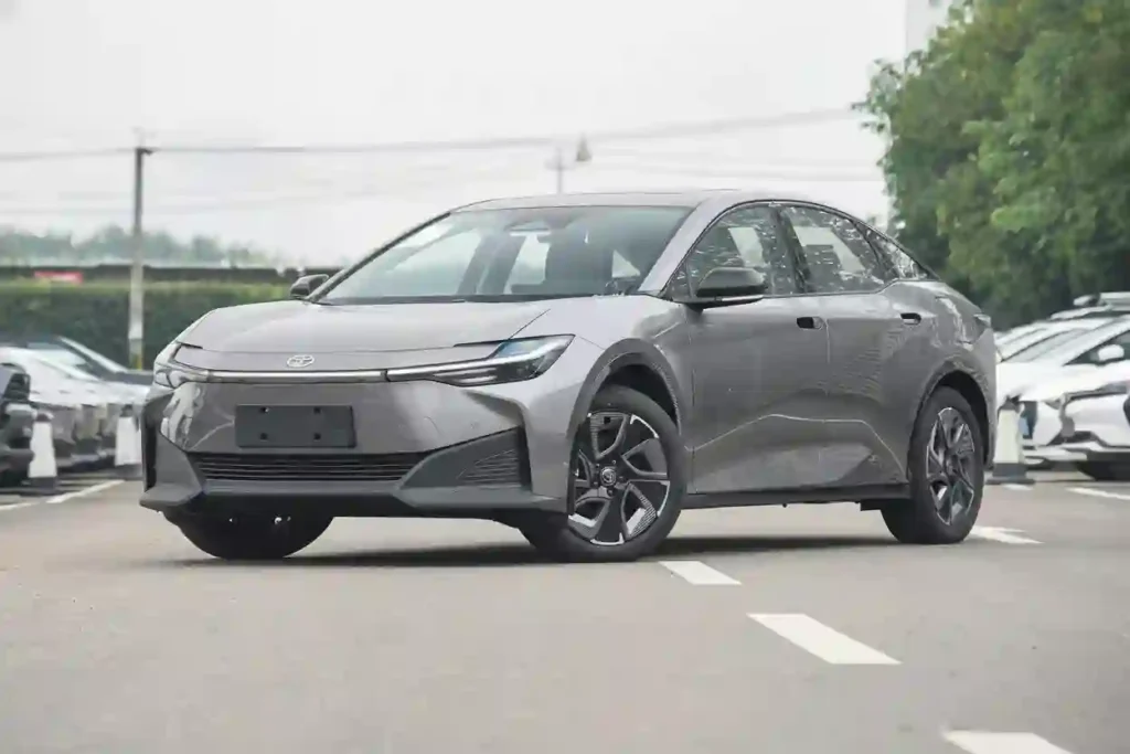 2025 TOYOTA BZ3 517KM