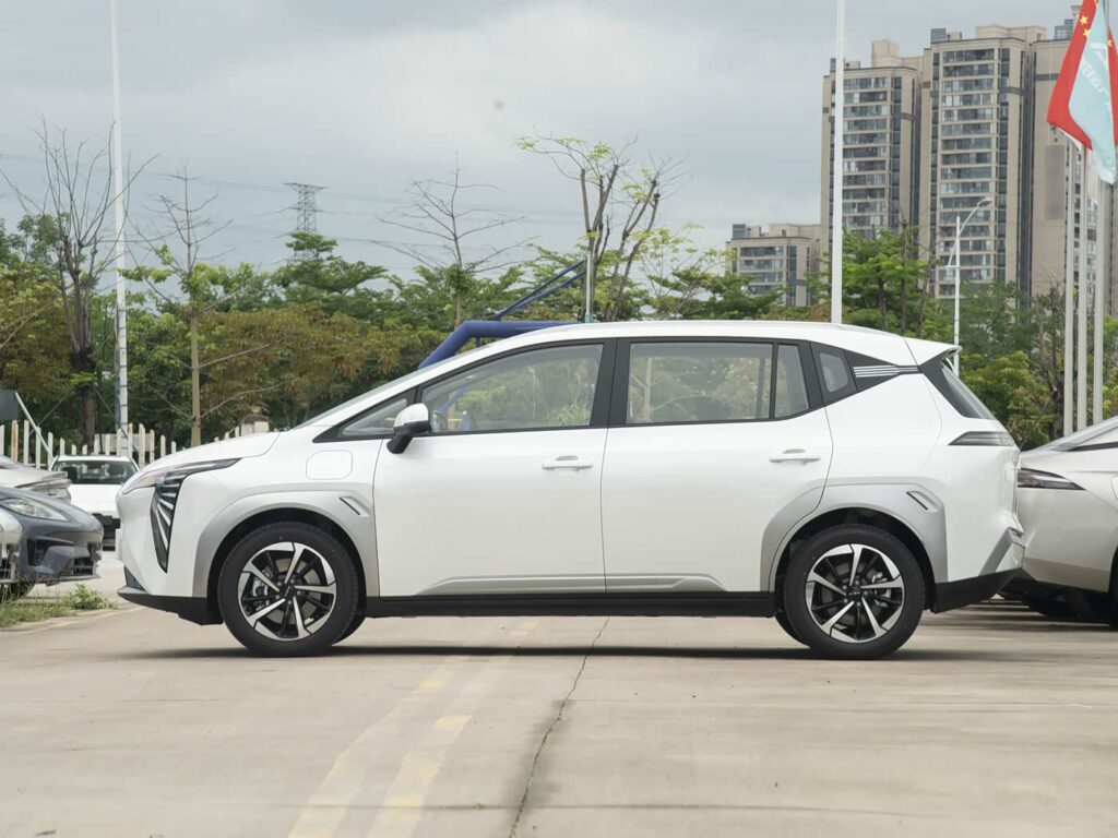 AION Y PLUS